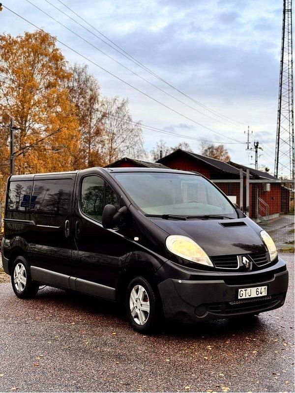 Svart Begagnad 2008 Renault Trafic Van | 35 500 kr (Bra pris) - Bild 1/4
