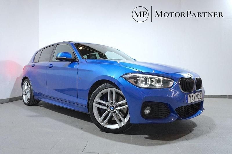 Blå Begagnad 2015 BMW 120 M Sport Halvkombi | 189 900 kr (Marknadspris) - Bild 1/4