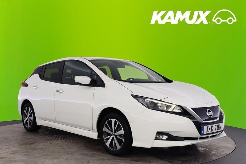 Vit Begagnad 2020 Nissan Leaf Acenta Halvkombi | 149 800 kr (Marknadspris) - Bild 1/3