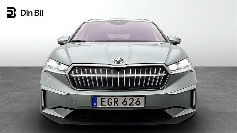 Begagnad Skoda Enyaq iV 194 kW (265 HK) 2023 Silver SUV