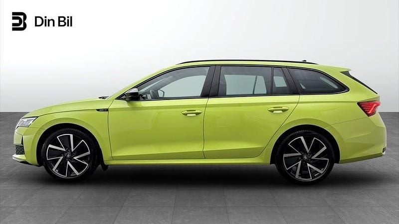 Begagnad Skoda Octavia SportLine 150 HK (110 kW) 2025 Grön Kombi