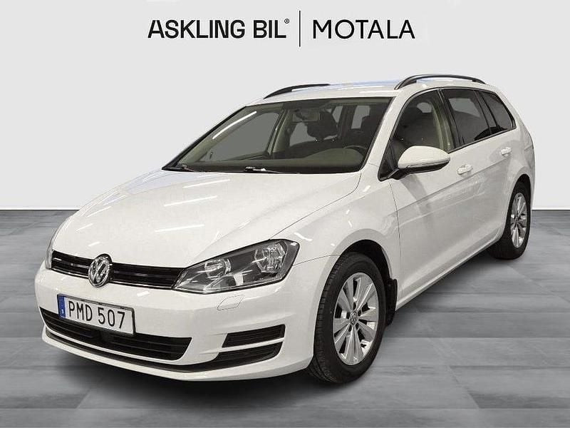 Vit Begagnad 2016 VW Golf VII Kombi | 174 000 kr (Dyr) - Bild 1/4
