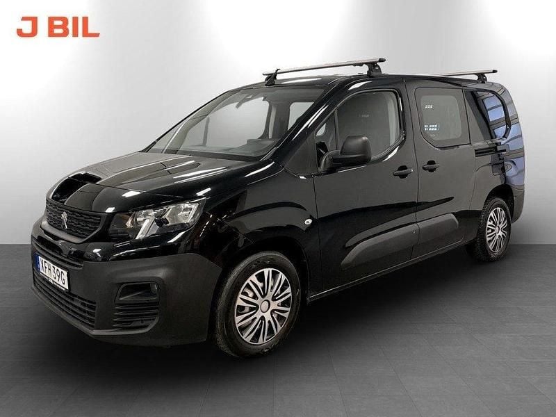 Svart Begagnad 2021 Peugeot Partner Minibuss | 234 900 kr - Bild 1/3