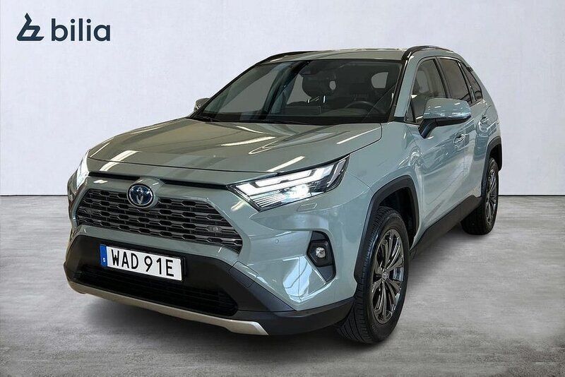 Grön Begagnad 2022 Toyota RAV4 Hybrid Executive SUV | 429 900 kr (Lite dyr) - Bild 1/4