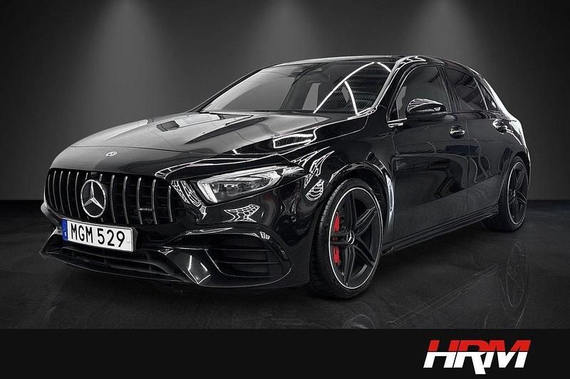 Svart Begagnad 2020 Mercedes A45 AMG AMG Halvkombi | 479 900 kr - Bild 1/4