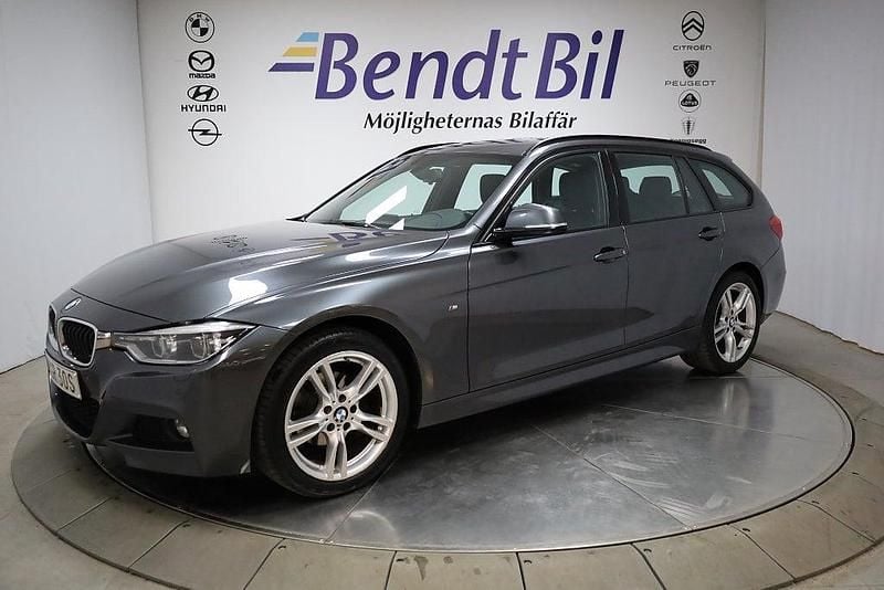 Begagnad BMW 320 M Sport 184 HK (135 kW) 2019 Grå Kombi