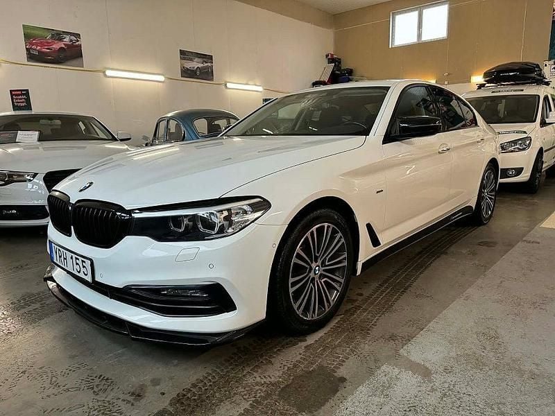 Begagnad BMW 520 Sport Line 190 HK (139 kW) 2017 Vit Sedan
