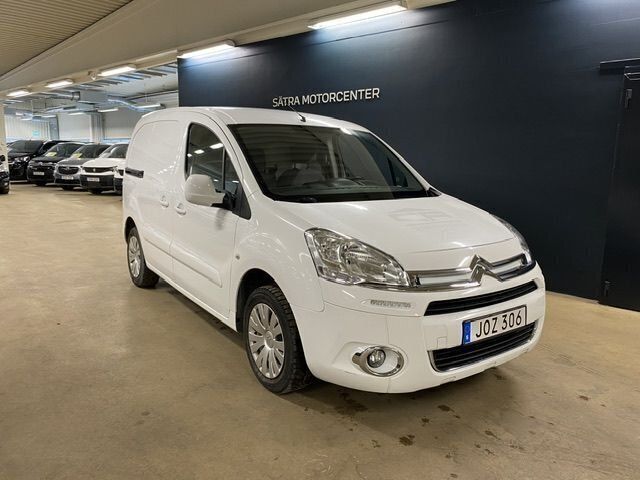 Vit Begagnad 2014 Citroën Berlingo Minibuss | 89 900 kr (Lite dyr) - Bild 1/4