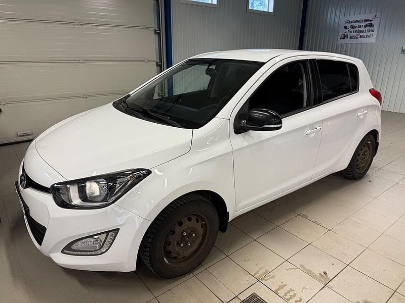 Vit Begagnad 2014 Hyundai i20 Select Halvkombi | 59 000 kr (Bra pris) - Bild 1/4