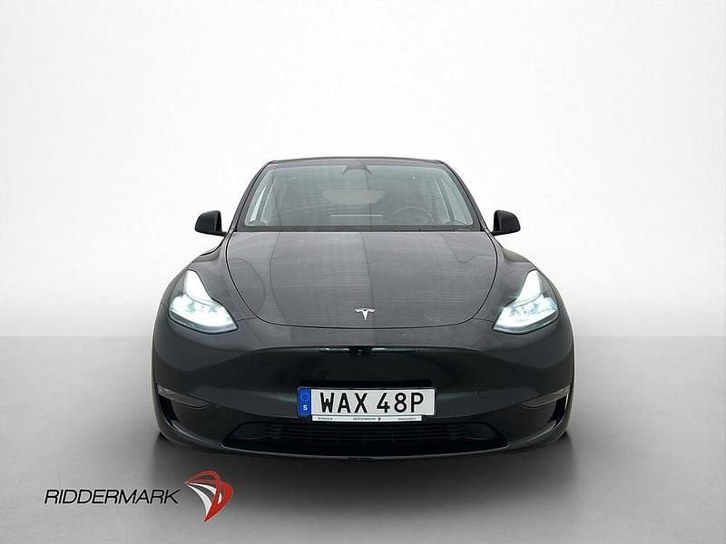Begagnad Tesla Model Y Long Range AWD 378 kW (514 HK) 2023 Svart SUV