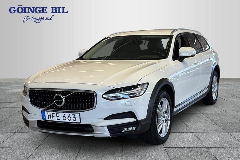 Vit Begagnad 2018 Volvo V90 CC Kombi | 269 000 kr (Marknadspris) - Bild 1/3