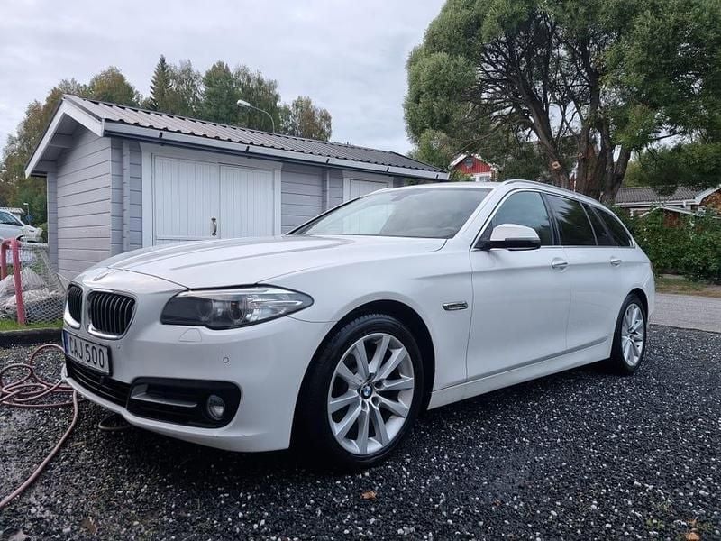 Begagnad 2015 BMW 520 Kombi | 92 000 kr (Superpris) - Bild 1/4