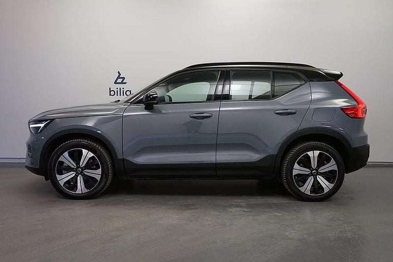 Begagnad Volvo XC40 Core 185 kW (252 HK) 2022 Grå SUV