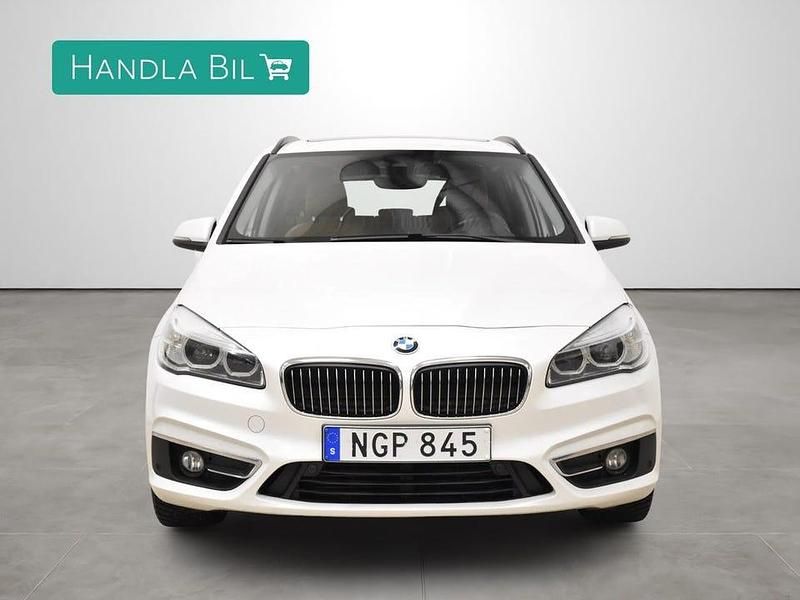 Begagnad BMW 225 Luxury Line 224 HK (164 kW) 2016 Vit