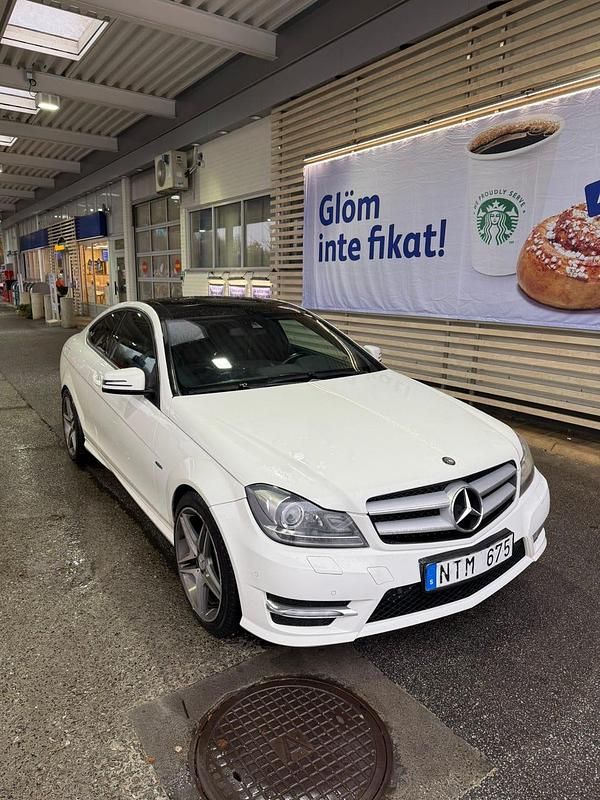 Begagnad 2012 Mercedes C220 Sportkupé | 110 000 kr (Marknadspris) - Bild 1/4