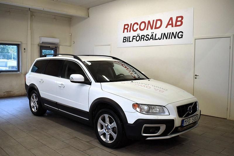 Vit Begagnad 2010 Volvo XC70 Summum SUV | 99 900 kr (Marknadspris) - Bild 1/4