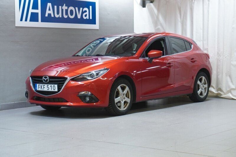 Röd Begagnad 2014 Mazda 3 Inclusive Halvkombi | 139 700 kr (Marknadspris) - Bild 1/4