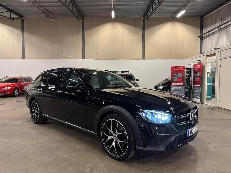 Begagnad Mercedes E220 All-Terrain 194 HK (142 kW) 2021 Svart Kombi