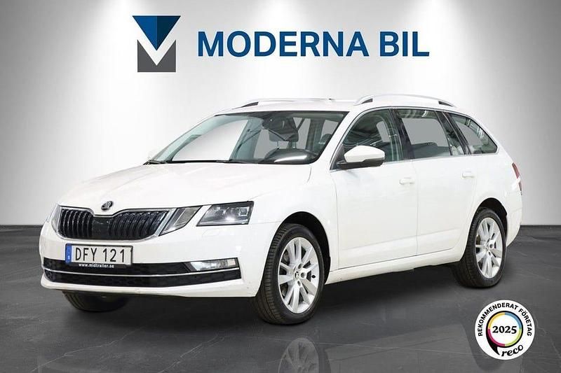 Vit Begagnad 2018 Skoda Octavia Style Kombi | 115 000 kr (Superpris) - Bild 1/4