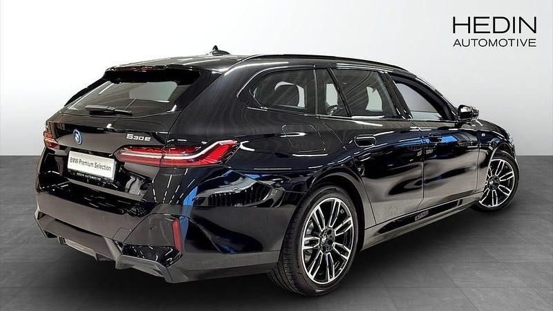 Begagnad BMW 530 Comfort Edition 299 HK (219 kW) 2025 Svart Kombi