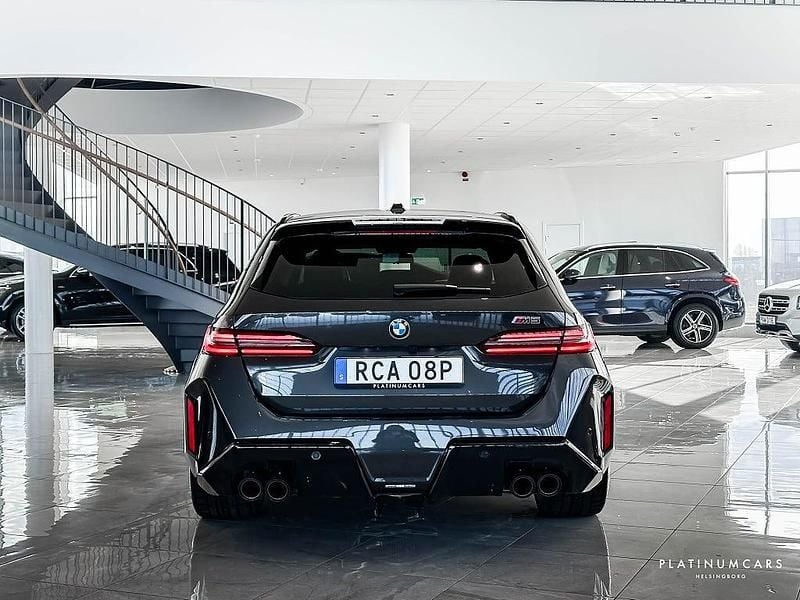 Begagnad BMW M5 Comfort Edition 585 HK (430 kW) 2025 Grå Kombi