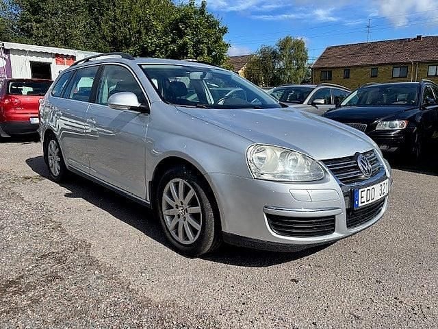 Silver Begagnad 2007 VW Golf V Kombi | 56 000 kr (Marknadspris) - Bild 1/4