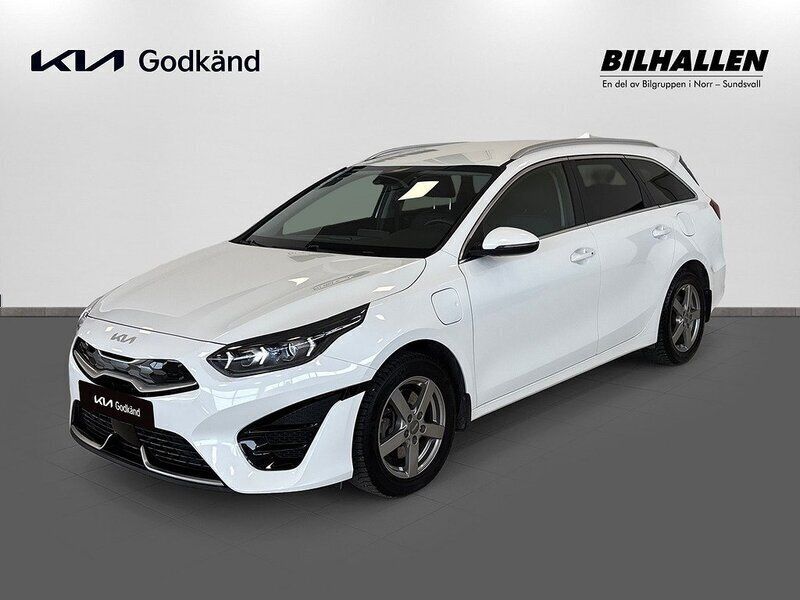 Vit Begagnad 2021 Kia Ceed Sportswagon Advance Kombi | 269 900 kr (Lite dyr) - Bild 1/4