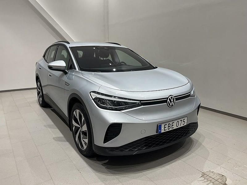 Scale silver metallic Begagnad 2023 VW ID.4 Pro Performance SUV | 244 900 kr (Lite dyr) - Bild 1/3