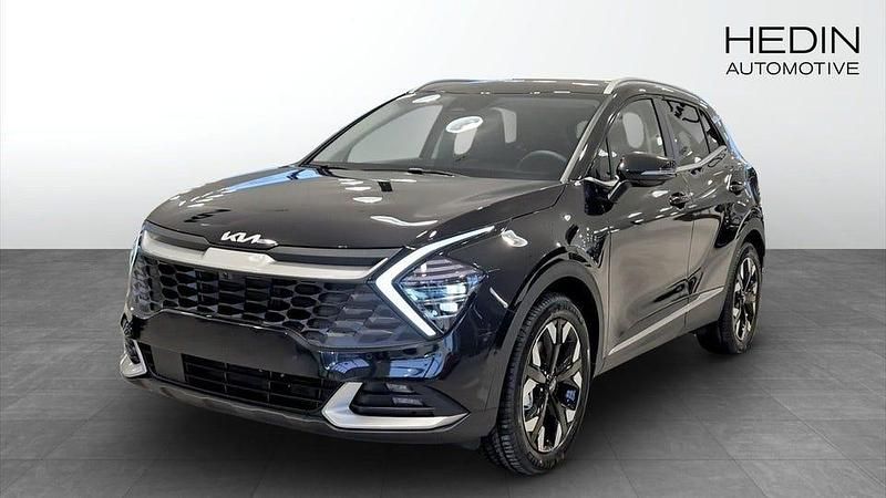 Svart Ny 2025 Kia Sportage Advance SUV | 444 000 kr (Marknadspris) - Bild 1/4