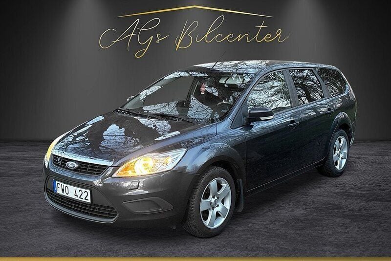 Grå Begagnad 2008 Ford Focus Trend Kombi | 17 900 kr (Superpris) - Bild 1/4