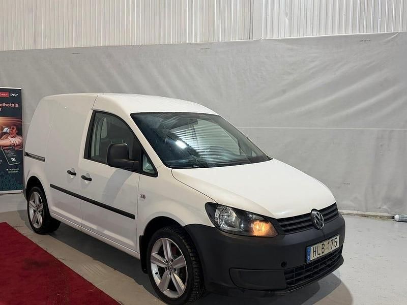 Vit Begagnad 2014 VW Caddy Minibuss | 62 500 kr (Marknadspris) - Bild 1/4