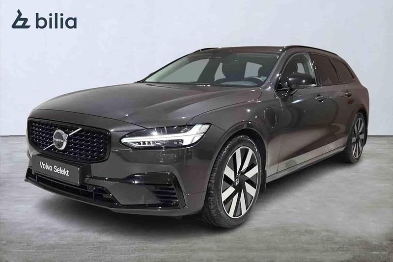 Grå Begagnad 2025 Volvo V90 Kombi | 489 000 kr (Marknadspris) - Bild 1/1