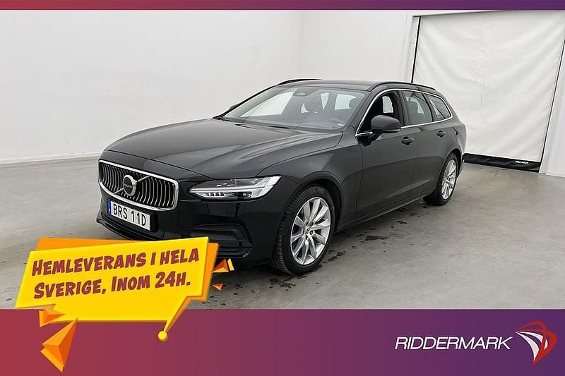 Begagnad Volvo V90 Momentum 197 HK (144 kW) 2022 Svart Kombi