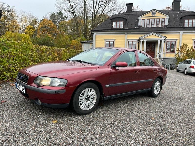 Röd Begagnad 2004 Volvo S60 Business Edition Sedan | 23 500 kr (Bra pris) - Bild 1/4