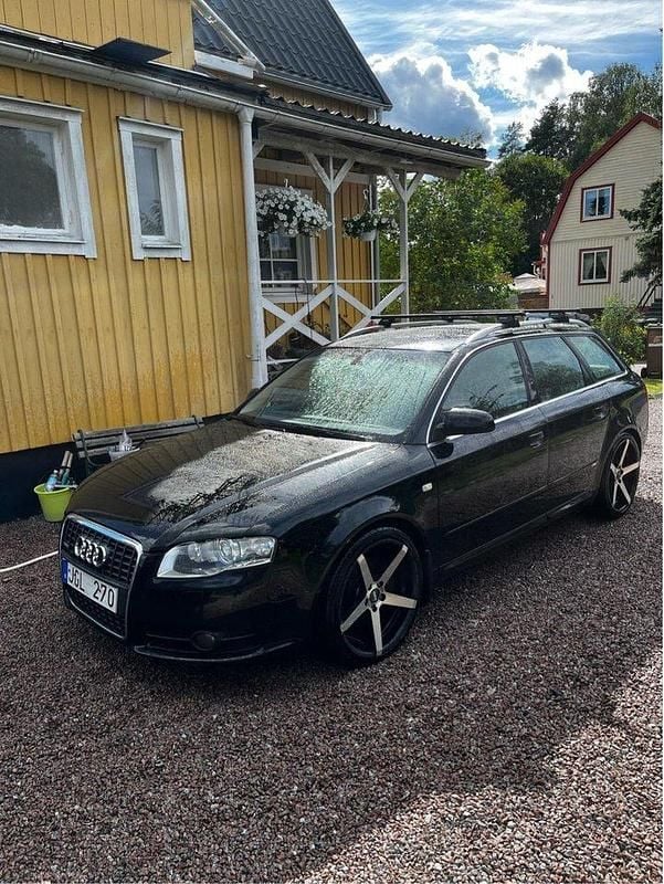 Svart Begagnad 2007 Audi A4 Comfort Kombi | 35 000 kr (Lite dyr) - Bild 1/4