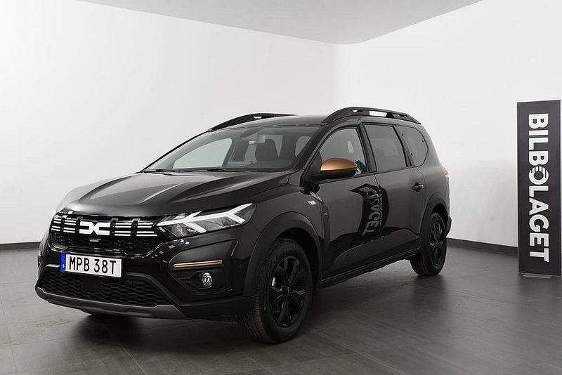 Svart Begagnad 2023 Dacia Jogger Extreme Kombi | 259 500 kr (Marknadspris) - Bild 1/4