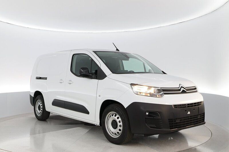 Vit Begagnad 2023 Citroën e-Berlingo Business Class Minibuss | 349 000 kr (Marknadspris) - Bild 1/4