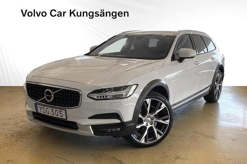 Vit Begagnad 2018 Volvo V90 CC Pro Kombi | 299 900 kr (Marknadspris) - Bild 1/3