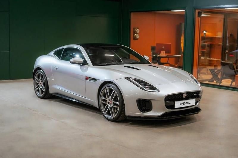 Begagnad Jaguar F-Type R-Dynamic 301 HK (221 kW) 2018 Silver Sportkupé