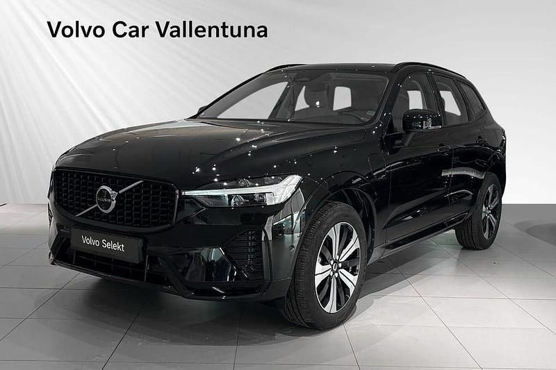 Svart Begagnad 2025 Volvo XC60 Plus SUV | 559 900 kr (Lite dyr) - Bild 1/3