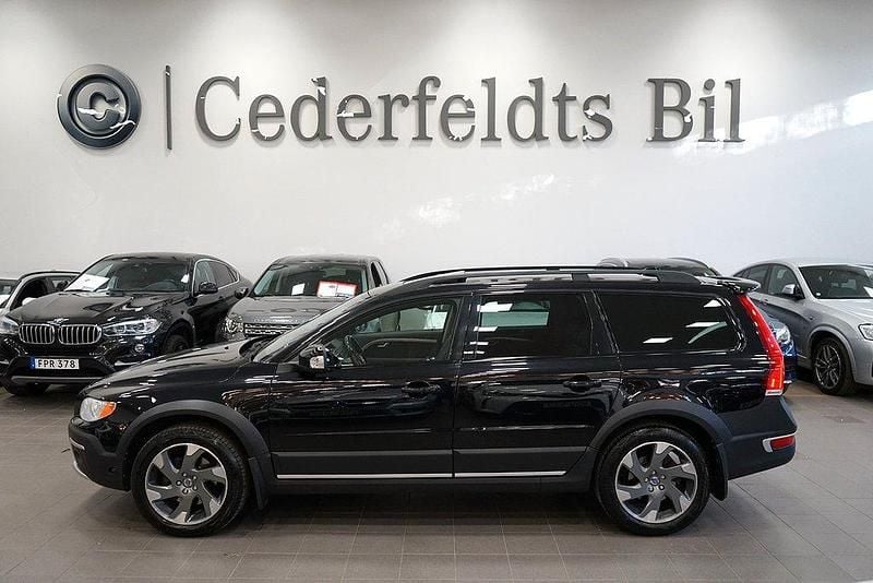 Svart Begagnad 2013 Volvo XC70 Summum SUV | 189 900 kr - Bild 1/4