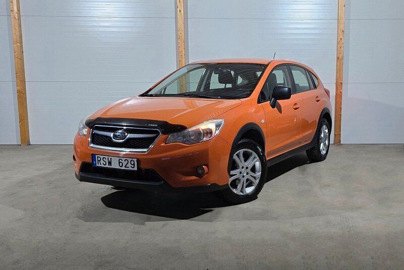 Orange Begagnad 2012 Subaru XV SUV | 109 700 kr (Marknadspris) - Bild 1/3