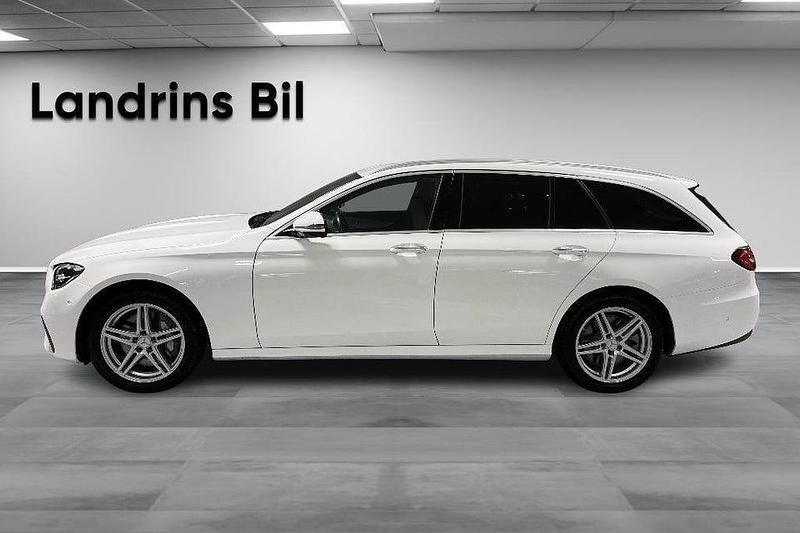 Begagnad Mercedes E300 AMG line 194 HK (142 kW) 2022 Polarvit Kombi