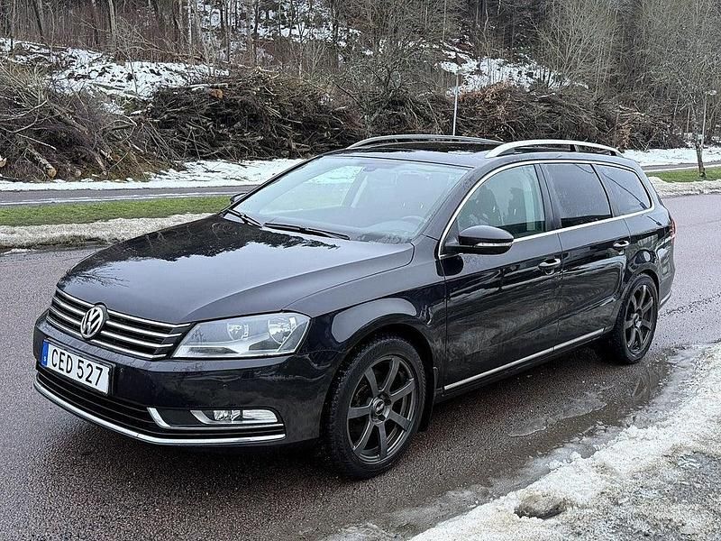 Begagnad VW Passat 150 HK (110 kW) 2011 Svart Kombi