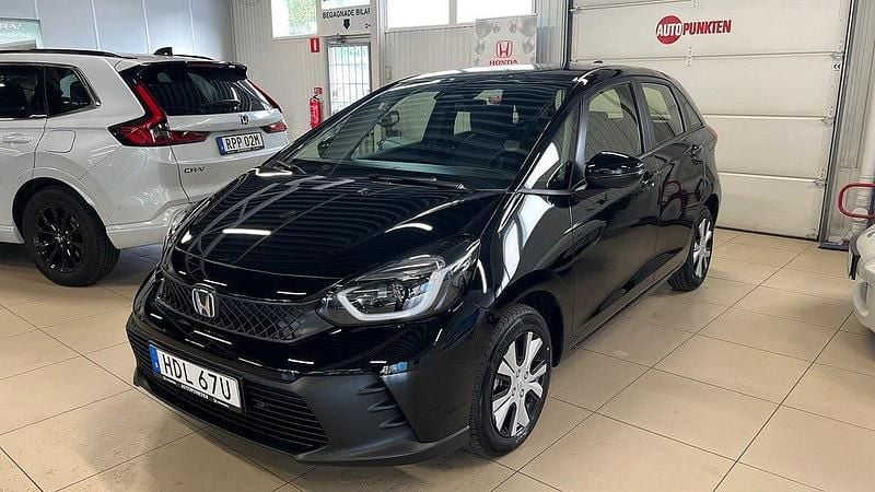 Svart Ny 2025 Honda Jazz Elegance Halvkombi | 278 900 kr (Marknadspris) - Bild 1/4