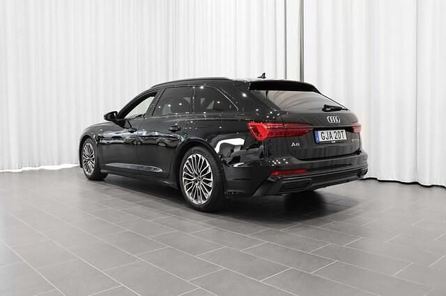 Begagnad Audi A6 S-Line 367 HK (269 kW) 2023 Brilliantsvart Kombi