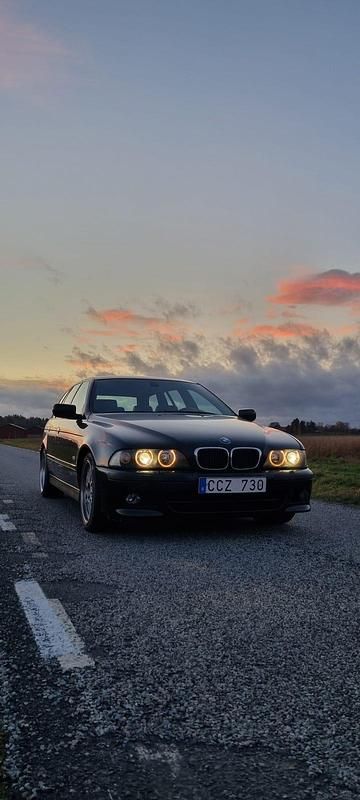 Begagnad 2003 BMW 530 Kombi | 85 000 kr - Bild 1/4