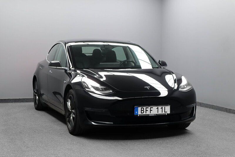 Svart Begagnad 2019 Tesla Model 3 Long Range Sedan | 224 900 kr (Lite dyr) - Bild 1/4