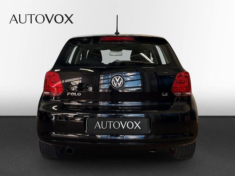Begagnad VW Polo 86 HK (63 kW) 2014 Svart Halvkombi