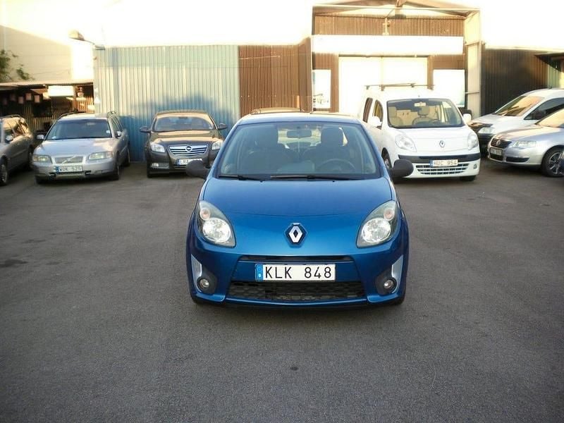 Begagnad Renault Twingo 77 HK (56 kW) 2008 Blå Halvkombi